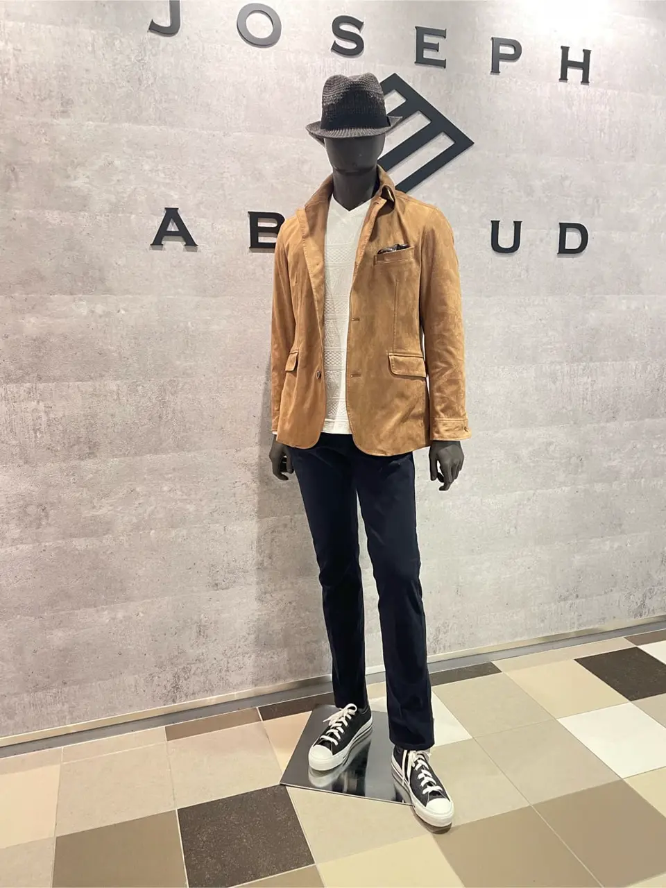 JOSEPH ABBOUD 東　 コーディネート画像