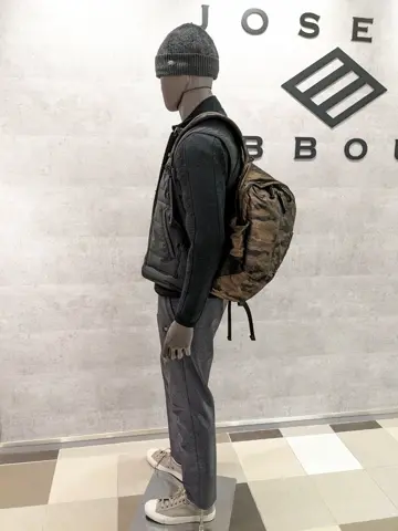 JOSEPH ABBOUD 大久 コーディネート画像