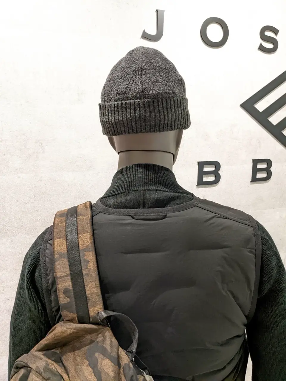 JOSEPH ABBOUD 大久 コーディネート画像