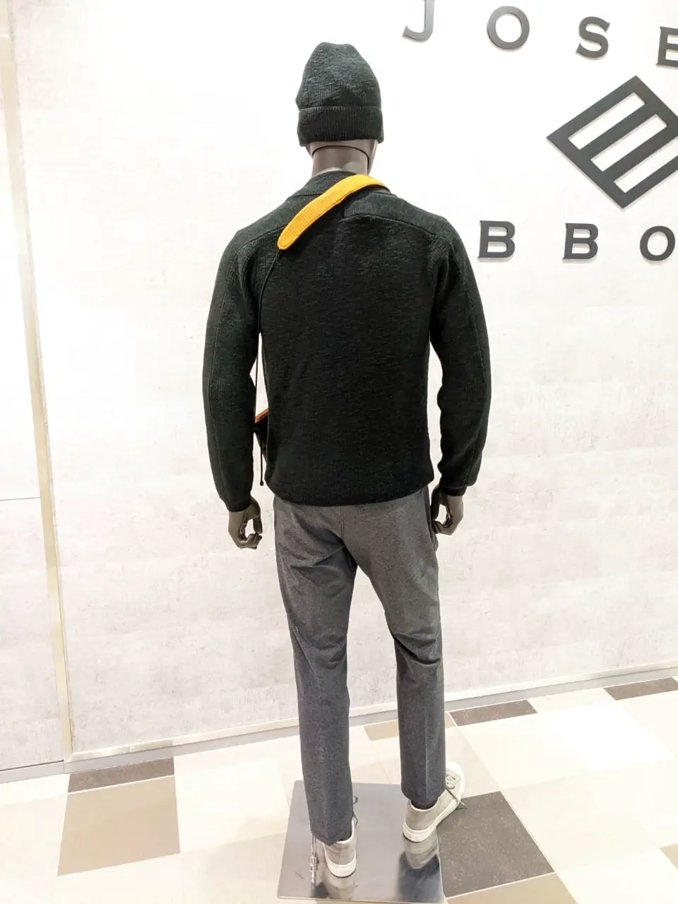 JOSEPH ABBOUD 大久 コーディネート画像