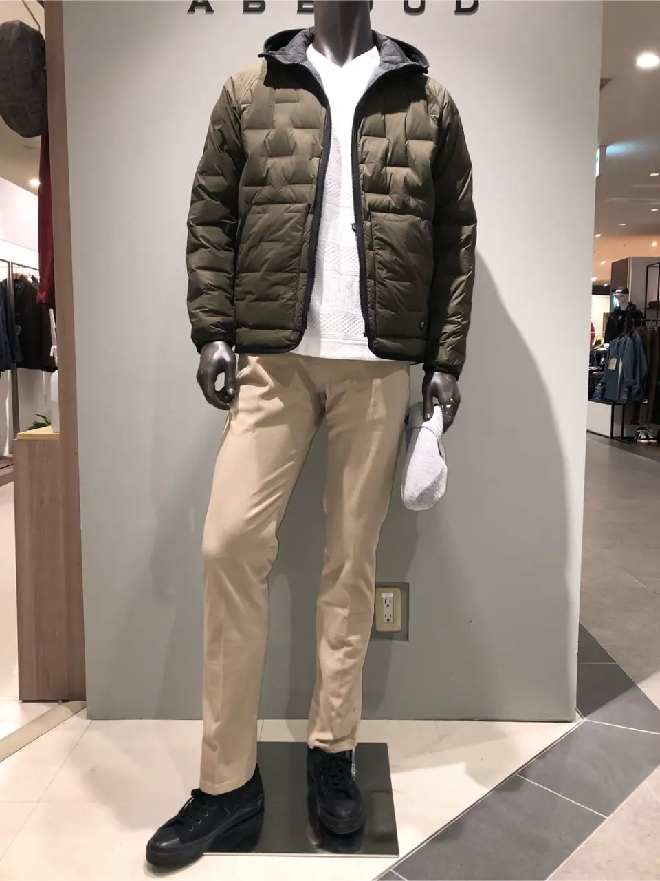 JOSEPH ABBOUD 川田 コーディネート画像