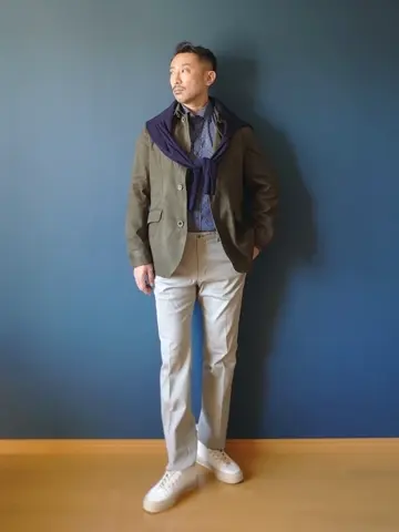 JOSEPH ABBOUD 安東 コーディネート画像