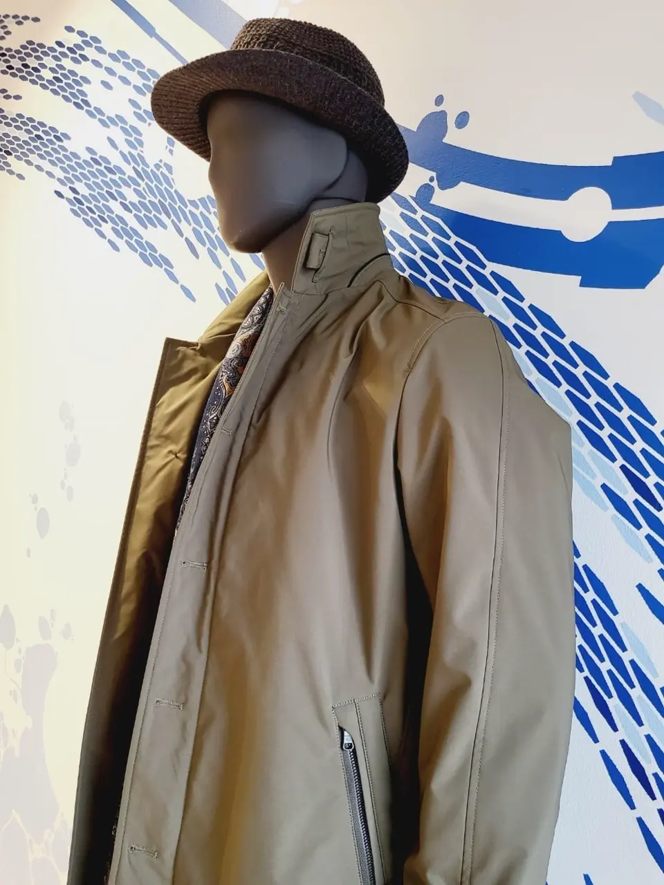 JOSEPH ABBOUD 亀井 コーディネート画像