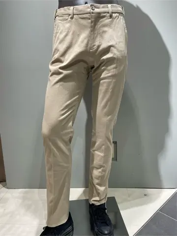 JOSEPH ABBOUD 伊津野 コーディネート画像