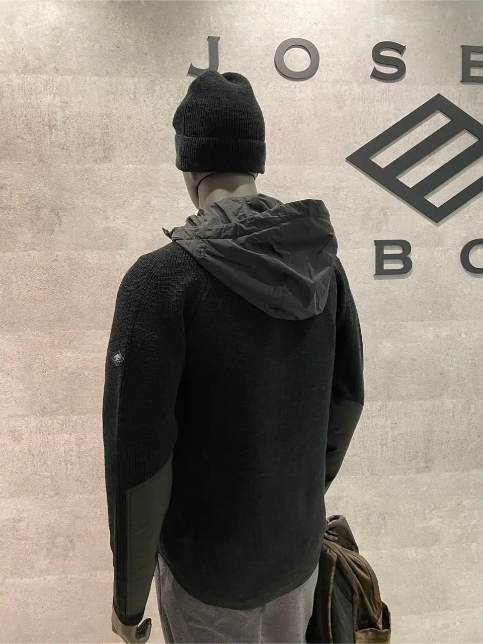 JOSEPH ABBOUD 東　 コーディネート画像