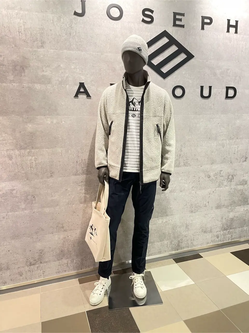  東　 コーディネート画像