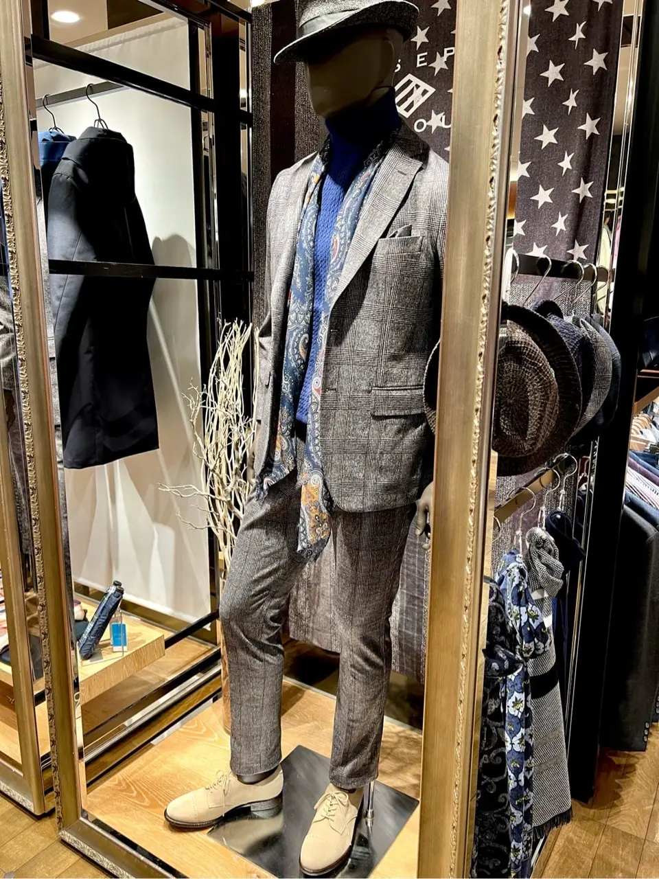 JOSEPH ABBOUD 新林 コーディネート画像