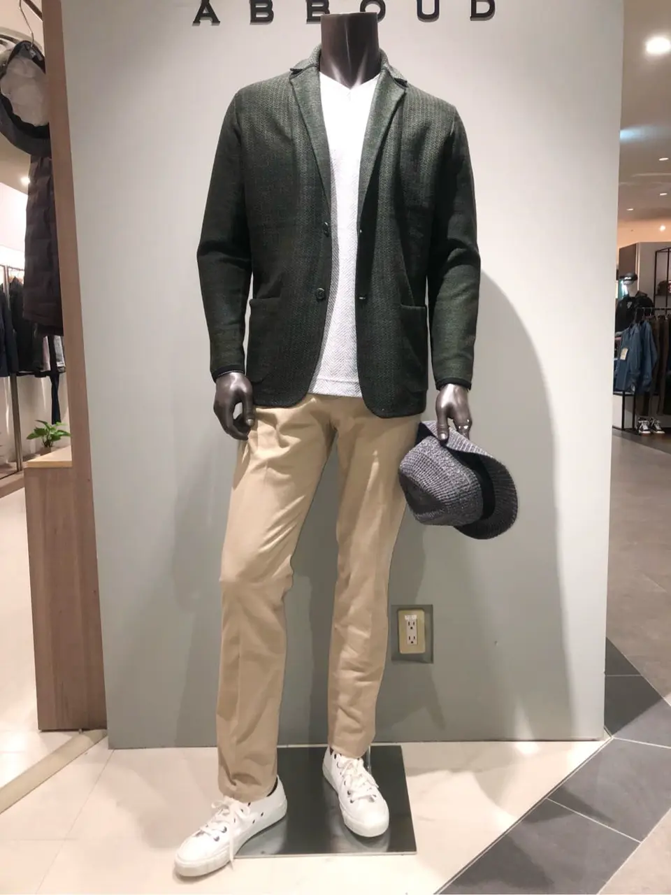 JOSEPH ABBOUD 川田 コーディネート画像