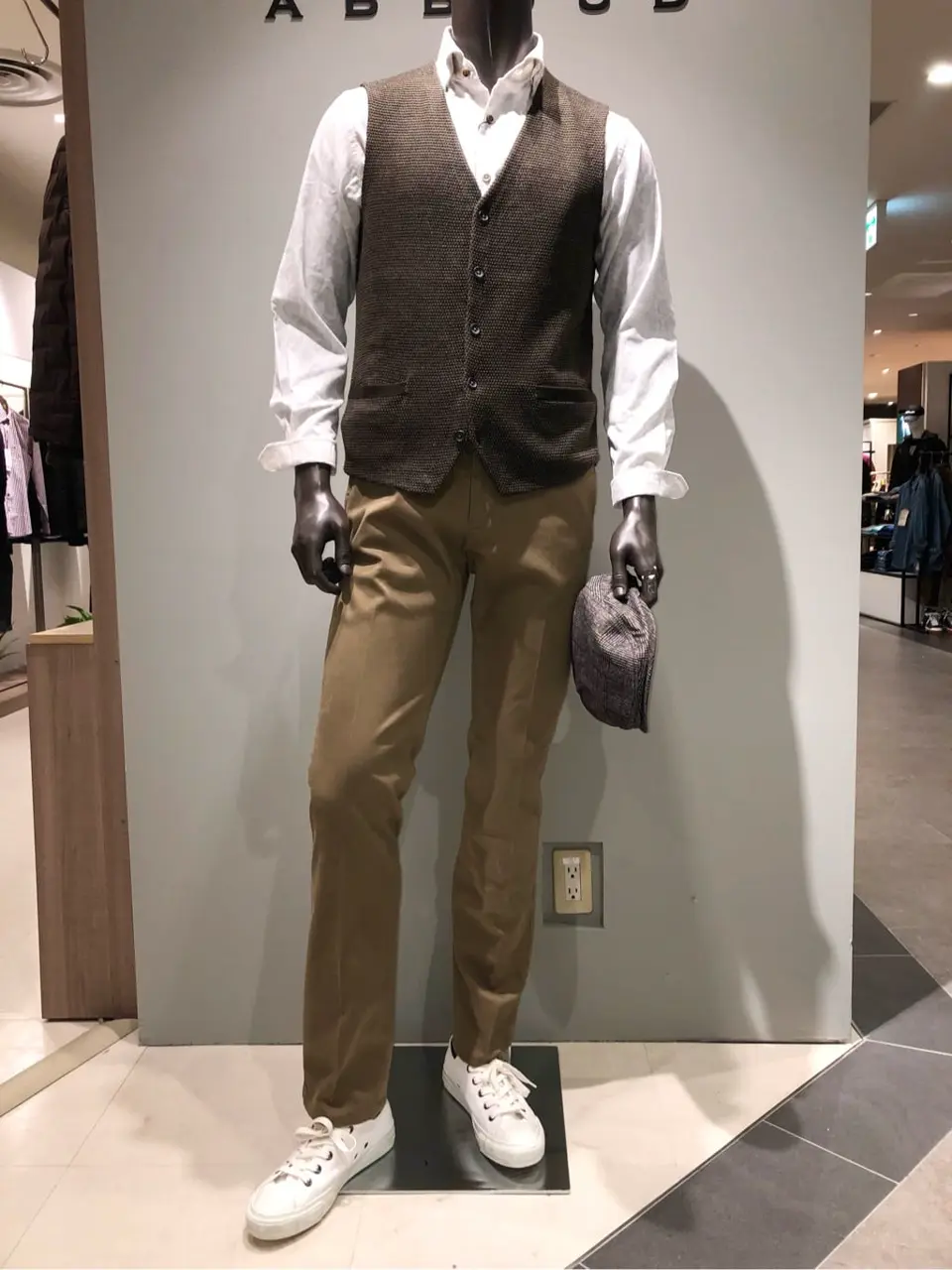 JOSEPH ABBOUD 川田 コーディネート画像