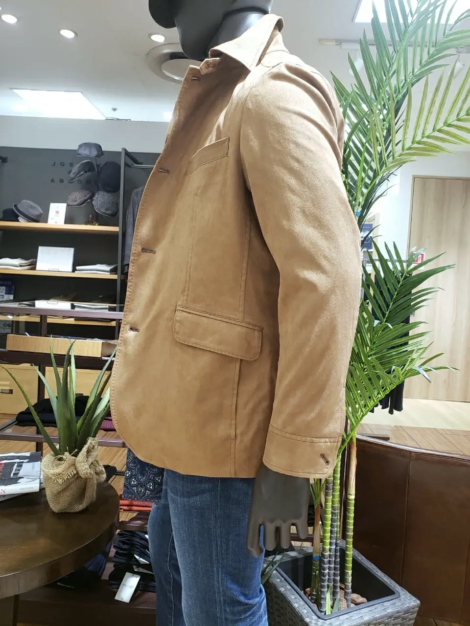 JOSEPH ABBOUD 中西 コーディネート画像