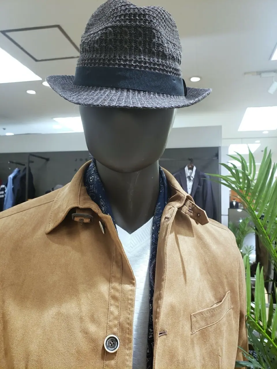 JOSEPH ABBOUD 中西 コーディネート画像