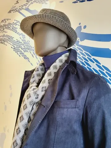 JOSEPH ABBOUD 亀井 コーディネート画像