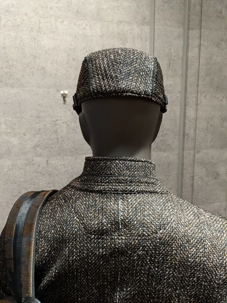 JOSEPH ABBOUD 大久 コーディネート画像