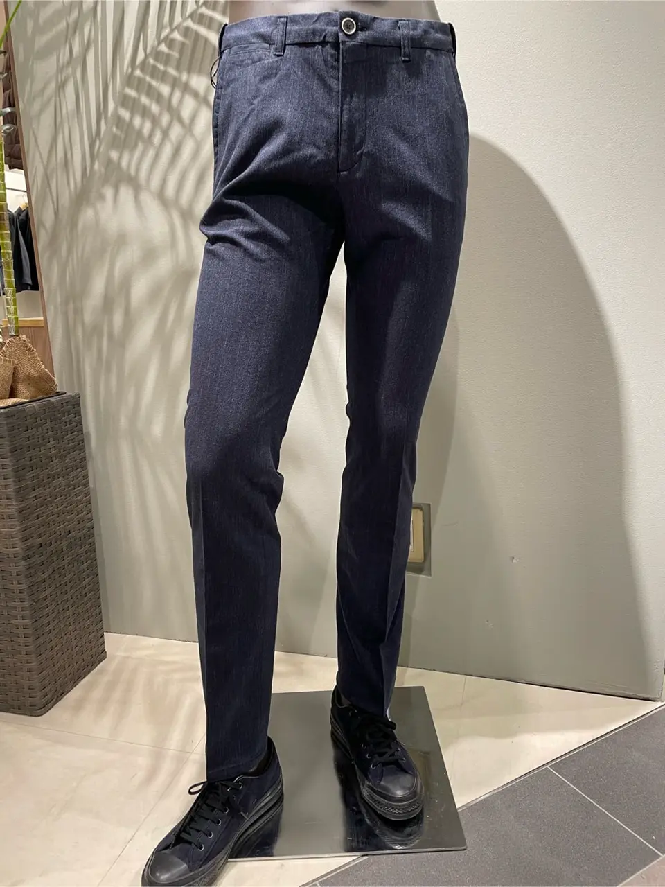 JOSEPH ABBOUD 伊津野 コーディネート画像