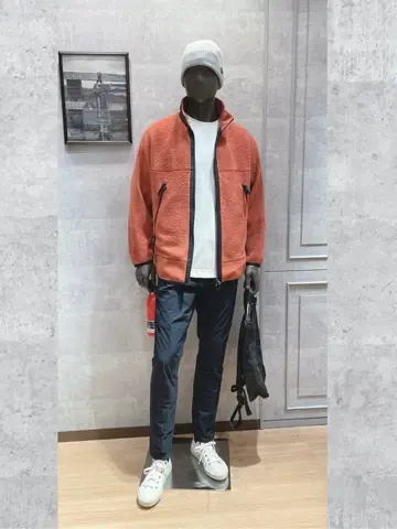 JOSEPH ABBOUD 二澤 コーディネート画像