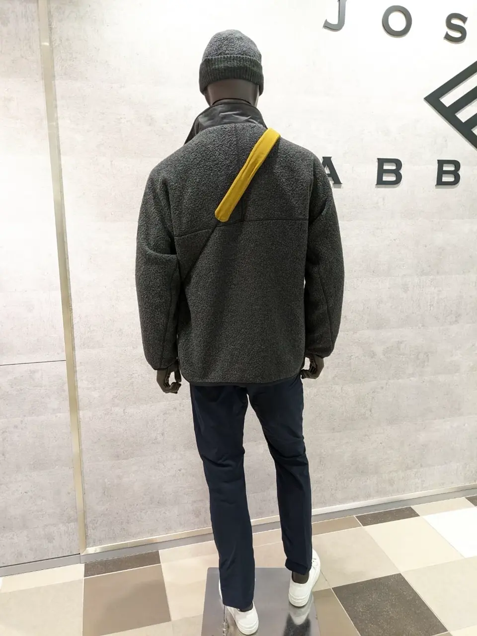 JOSEPH ABBOUD 大久 コーディネート画像