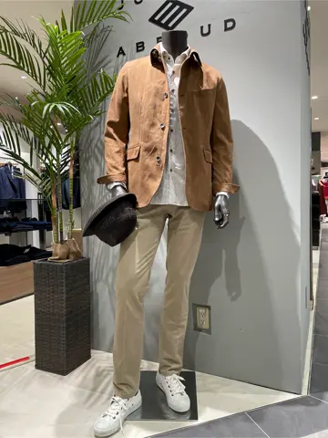 JOSEPH ABBOUD 伊津野 コーディネート画像