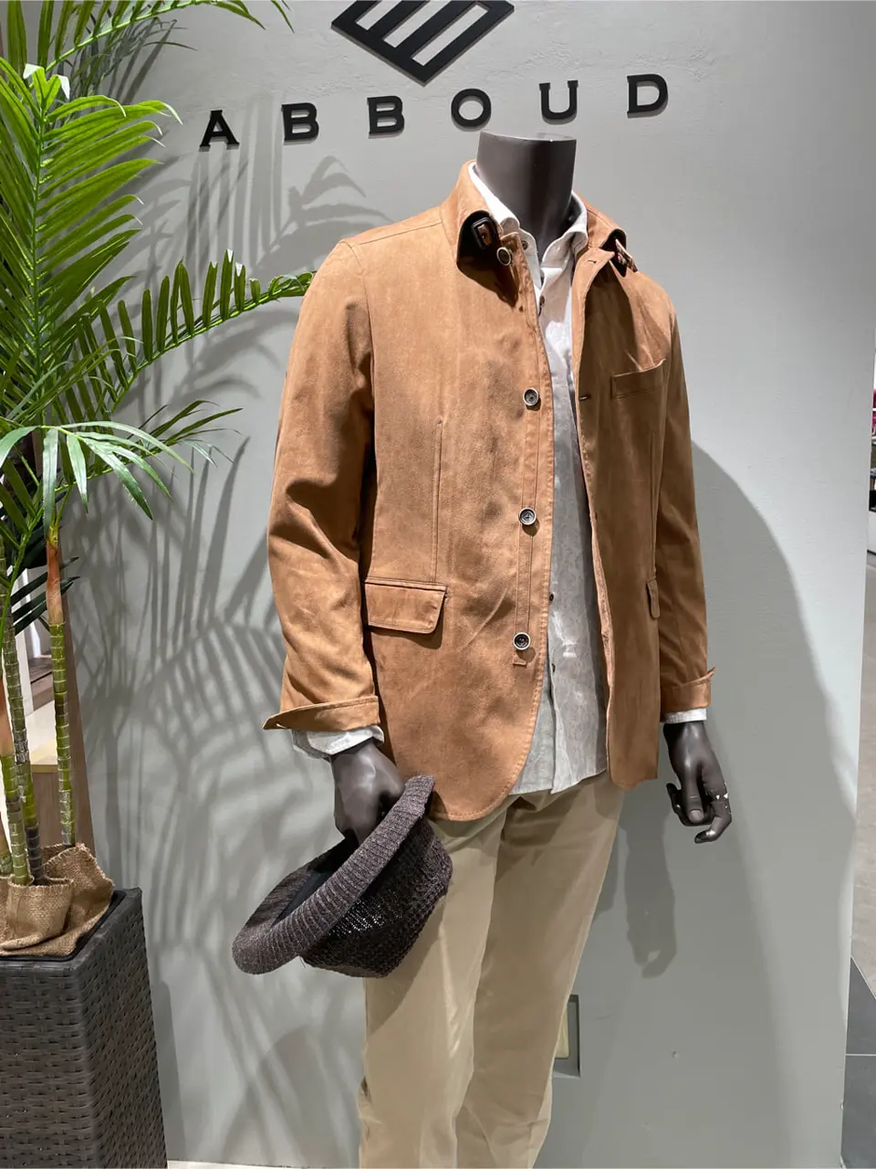 JOSEPH ABBOUD 伊津野 コーディネート画像