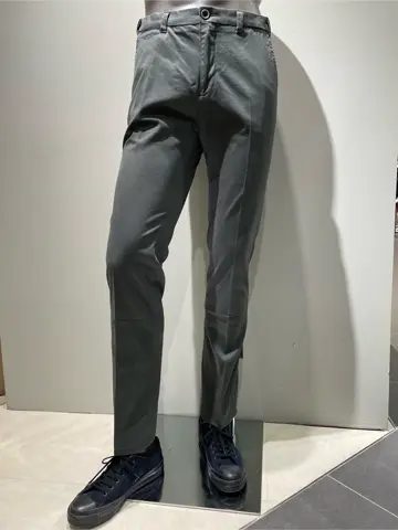 JOSEPH ABBOUD 伊津野 コーディネート画像