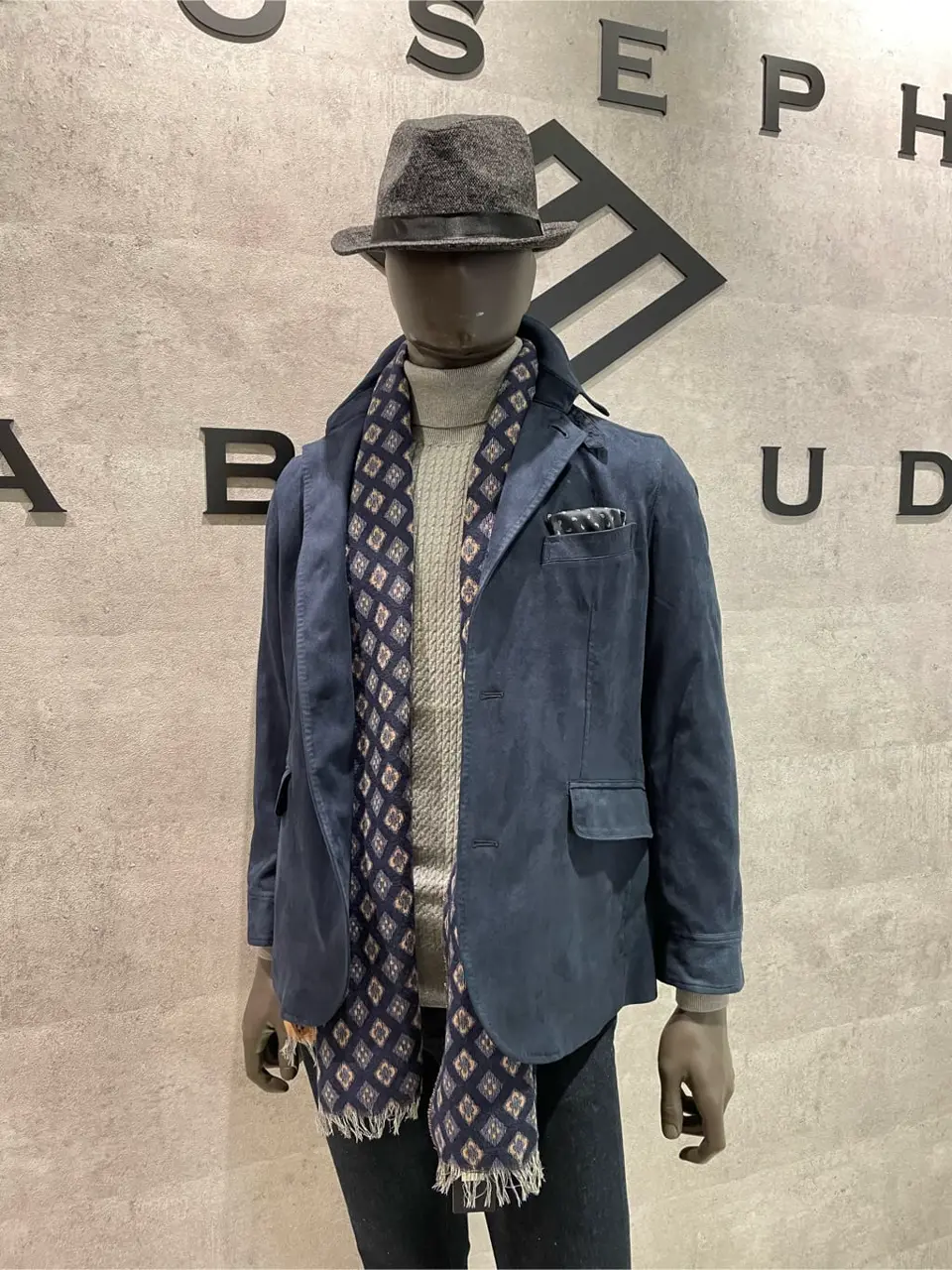 JOSEPH ABBOUD 東　 コーディネート画像