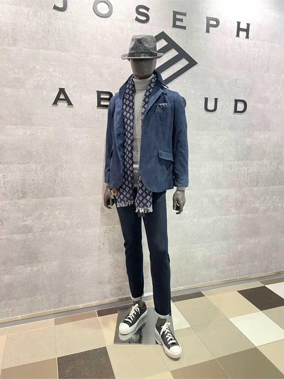 JOSEPH ABBOUD 東　 コーディネート画像