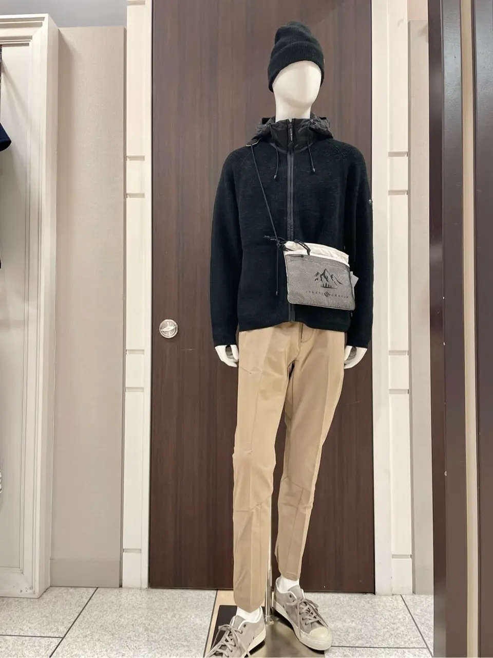 JOSEPH ABBOUD 松山 コーディネート画像