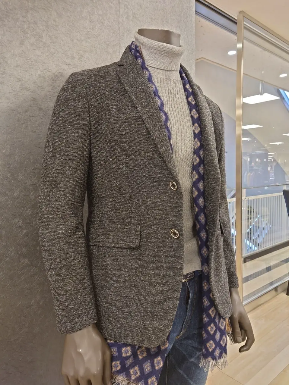 JOSEPH ABBOUD 石川 コーディネート画像