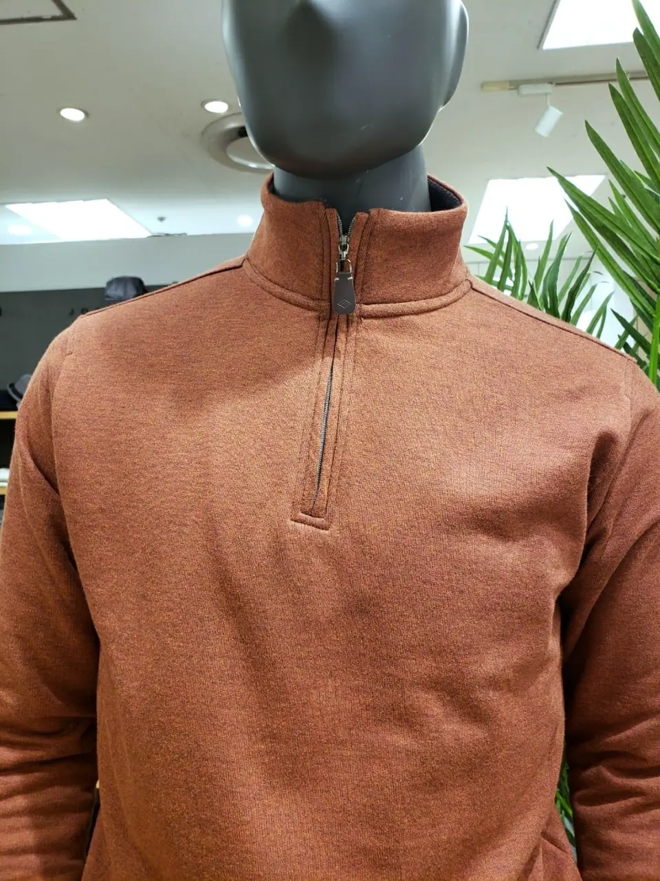 JOSEPH ABBOUD 中西 コーディネート画像