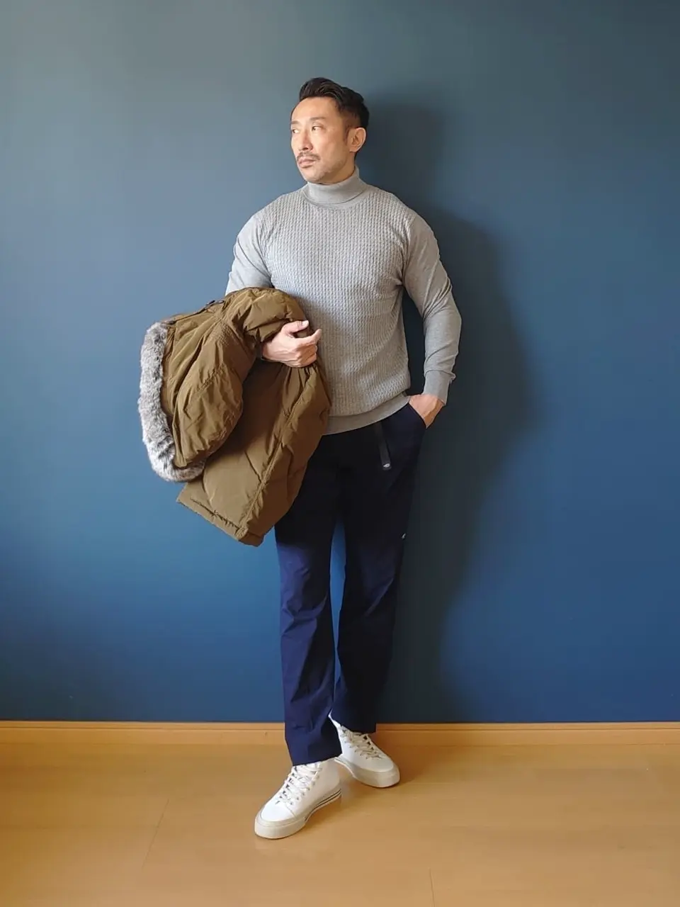 JOSEPH ABBOUD 安東 コーディネート画像