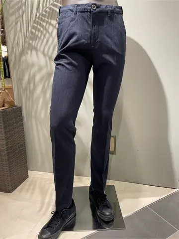 JOSEPH ABBOUD 伊津野 コーディネート画像