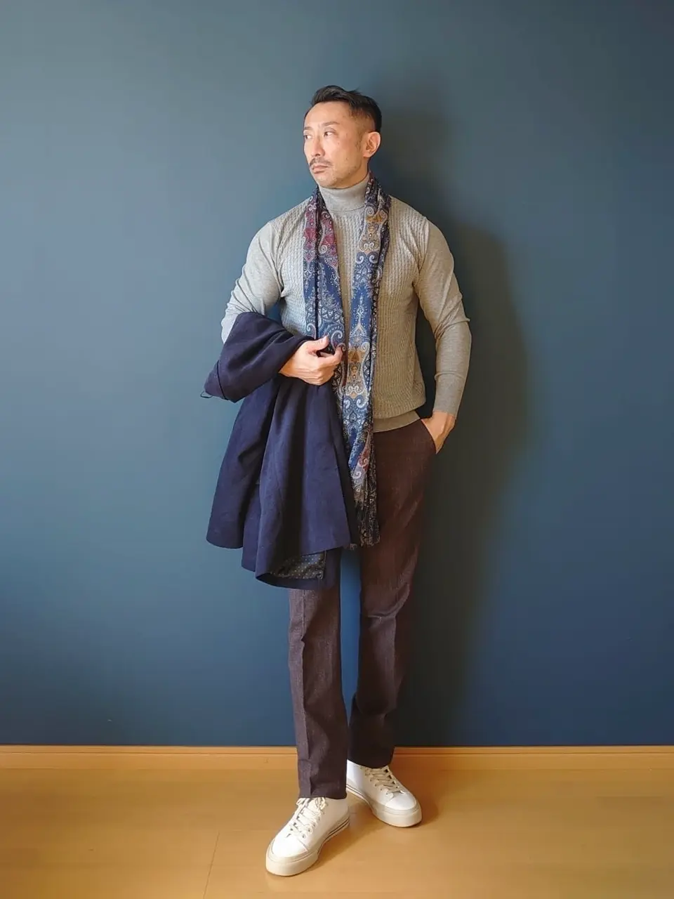 JOSEPH ABBOUD 安東 コーディネート画像