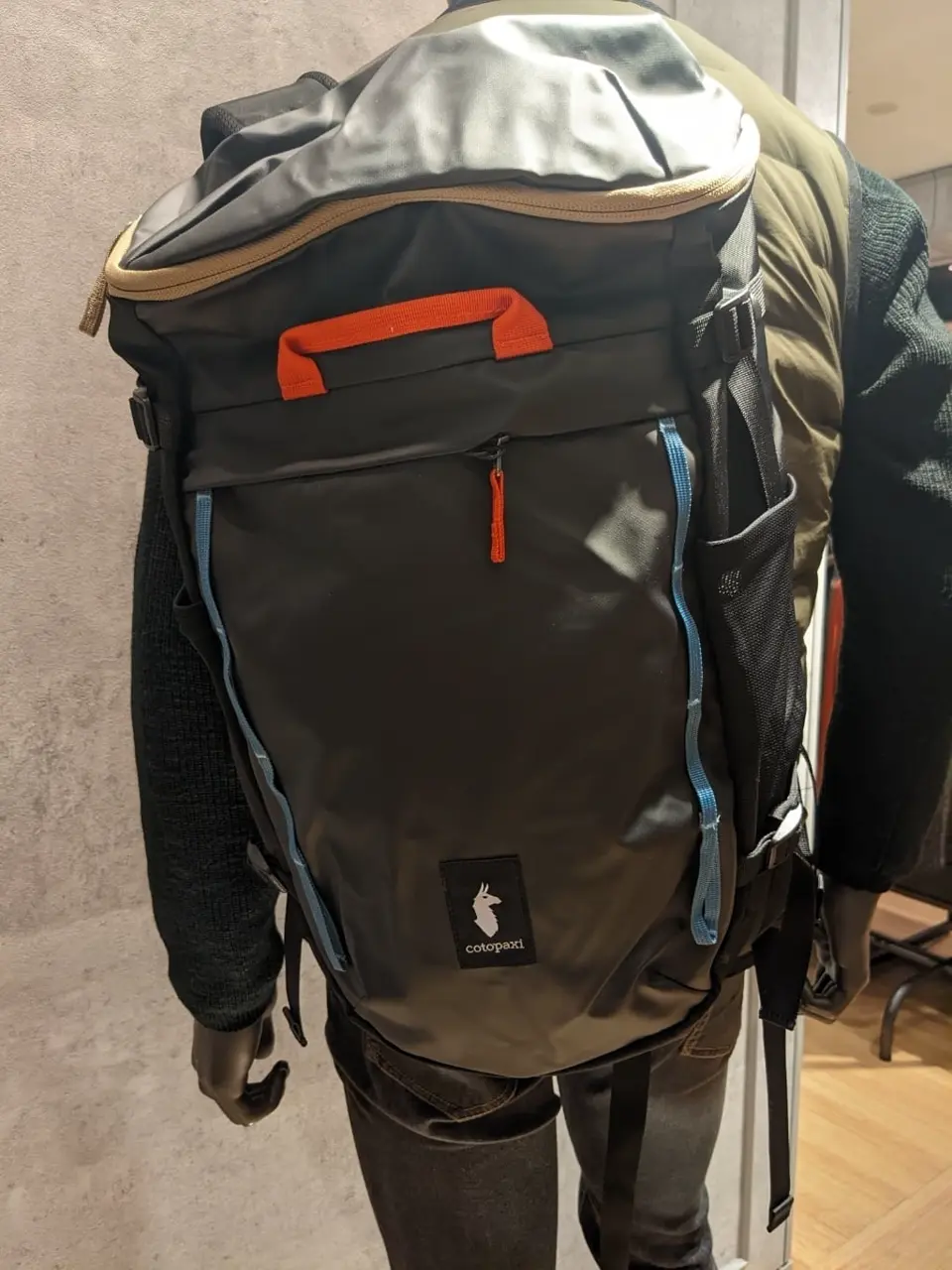 JOSEPH ABBOUD 大久 コーディネート画像