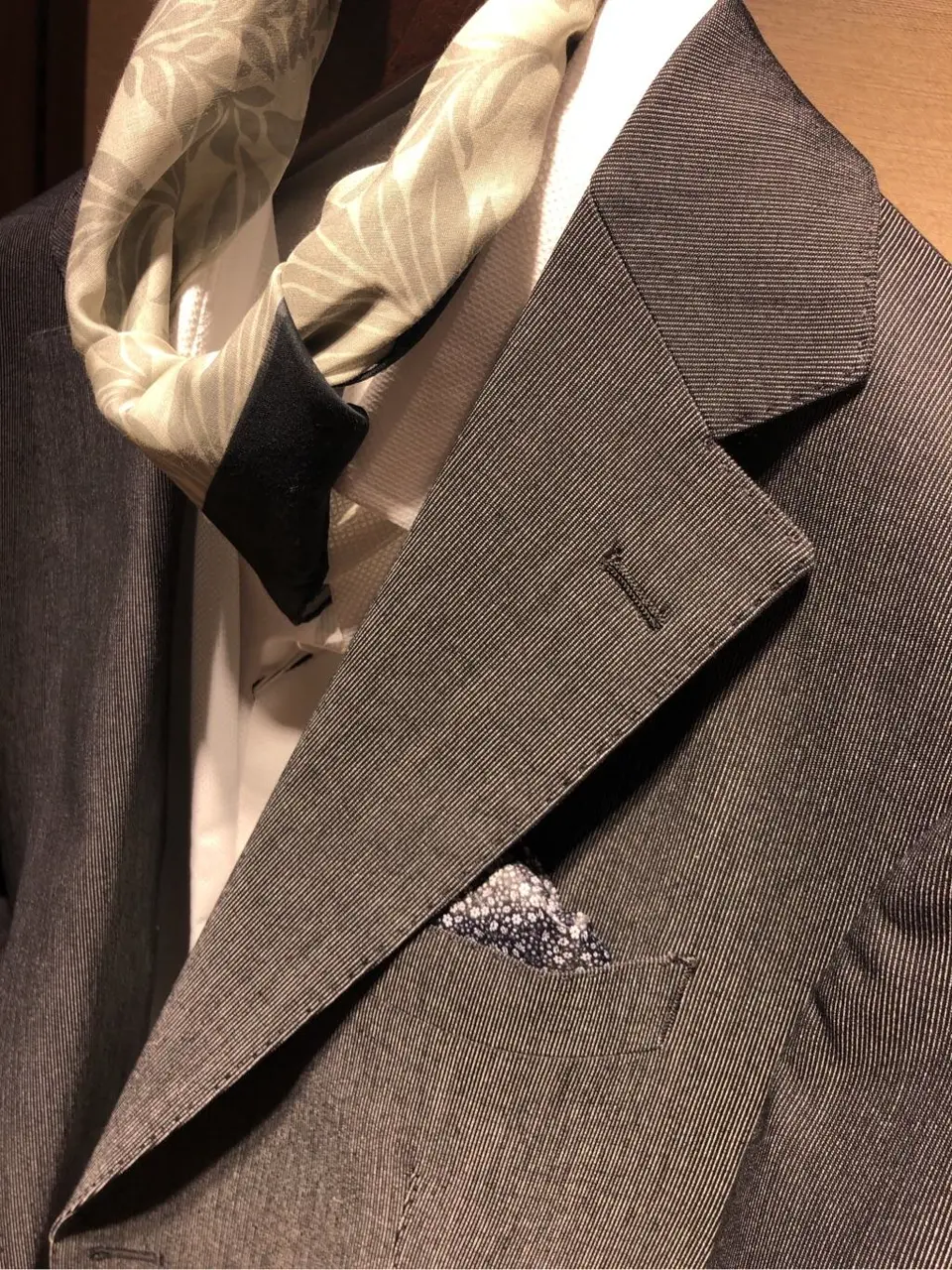 JOSEPH ABBOUD 二澤 コーディネート画像