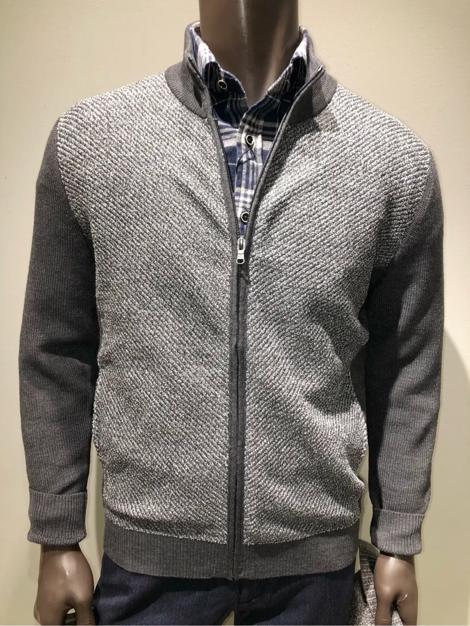 JOSEPH ABBOUD 川田 コーディネート画像