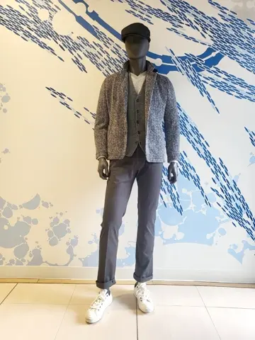 JOSEPH ABBOUD 亀井 コーディネート画像