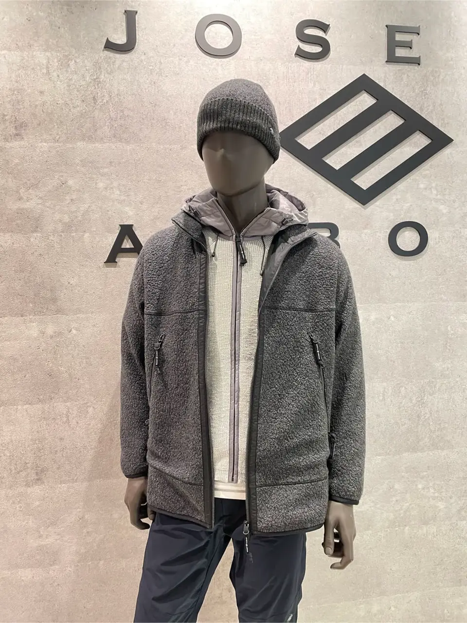 JOSEPH ABBOUD 東　 コーディネート画像