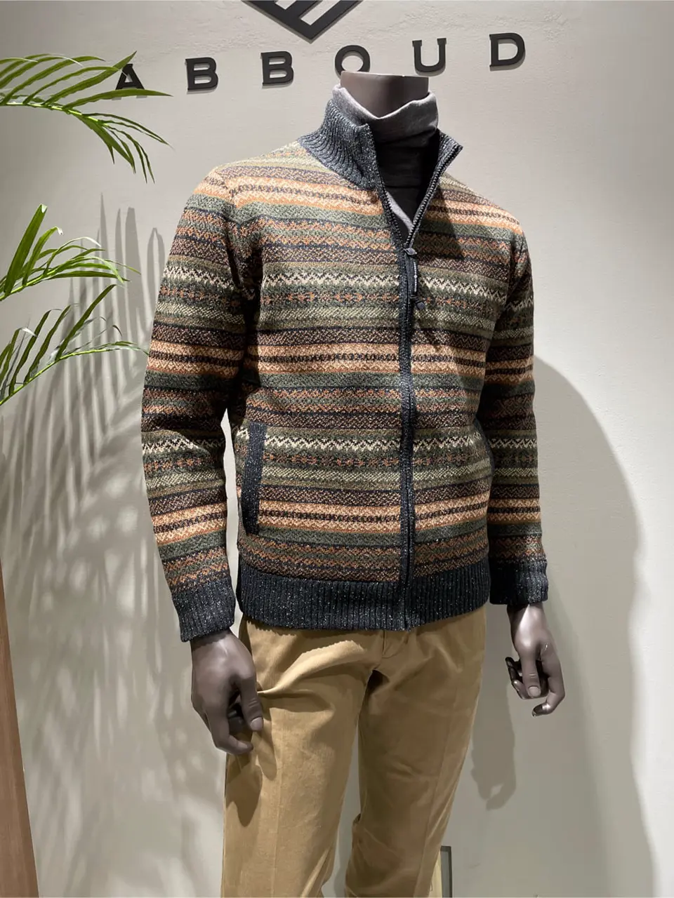 JOSEPH ABBOUD 伊津野 コーディネート画像