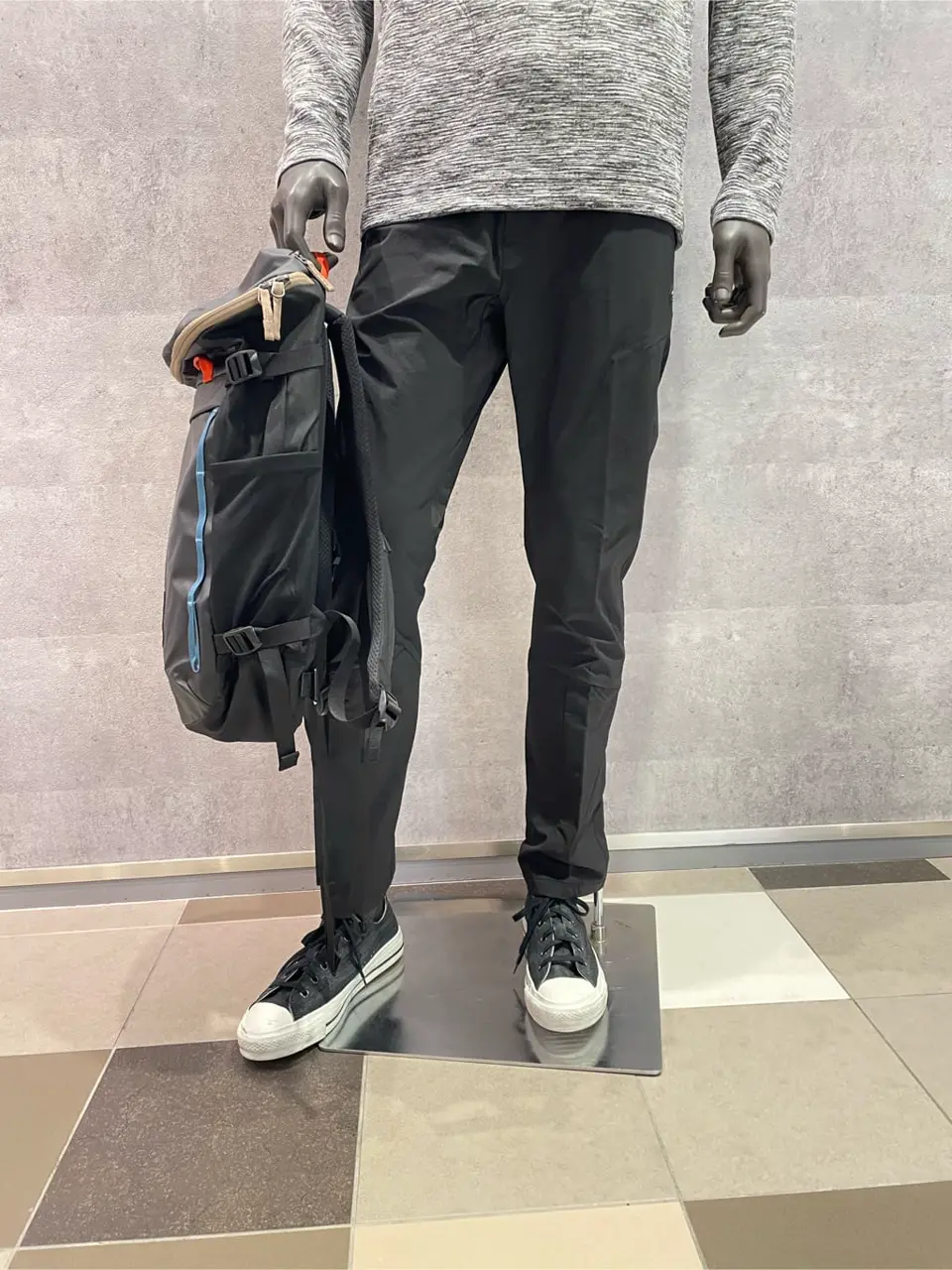 JOSEPH ABBOUD 東　 コーディネート画像