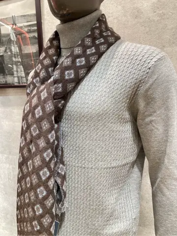 JOSEPH ABBOUD 二澤 コーディネート画像