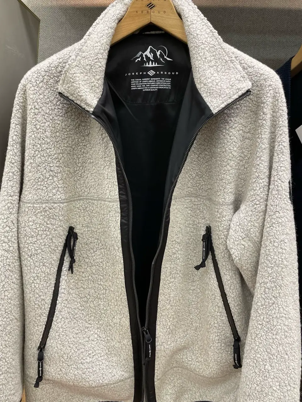 JOSEPH ABBOUD 辰見 コーディネート画像