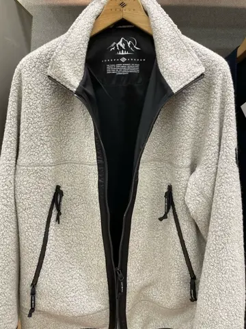 JOSEPH ABBOUD 辰見 コーディネート画像