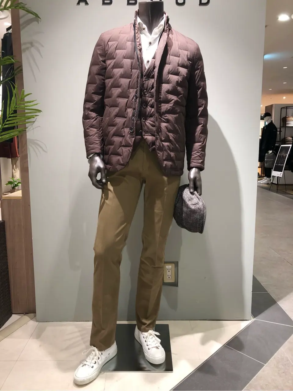 JOSEPH ABBOUD 川田 コーディネート画像