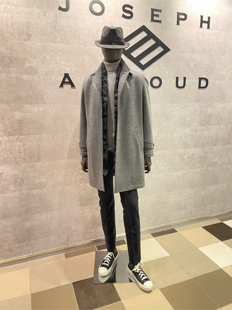 JOSEPH ABBOUD 東　 コーディネート画像