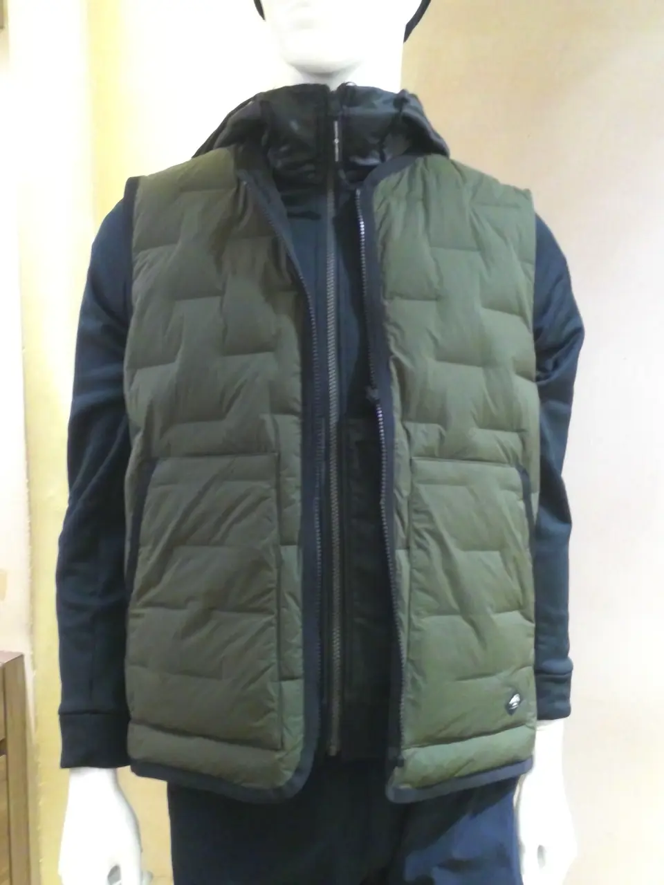 JOSEPH ABBOUD 小城 コーディネート画像