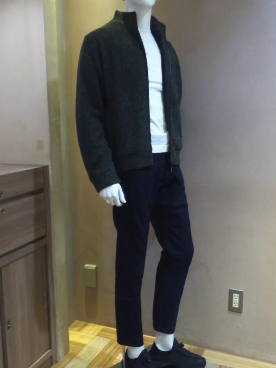 JOSEPH ABBOUD 小城 コーディネート画像