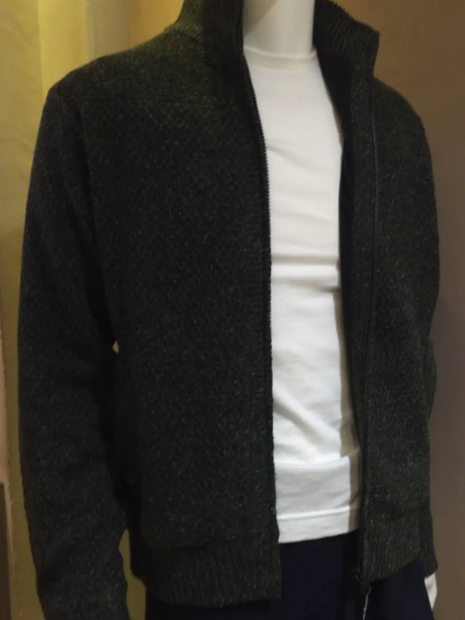 JOSEPH ABBOUD 小城 コーディネート画像