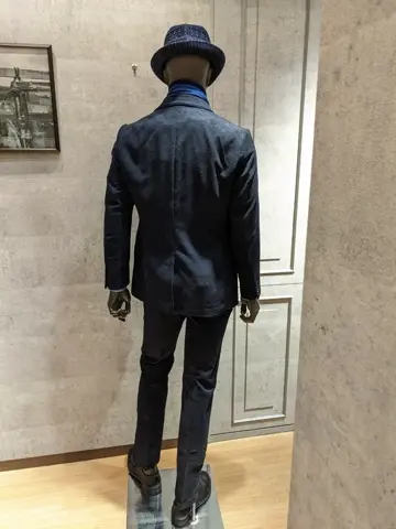 JOSEPH ABBOUD 大久 コーディネート画像