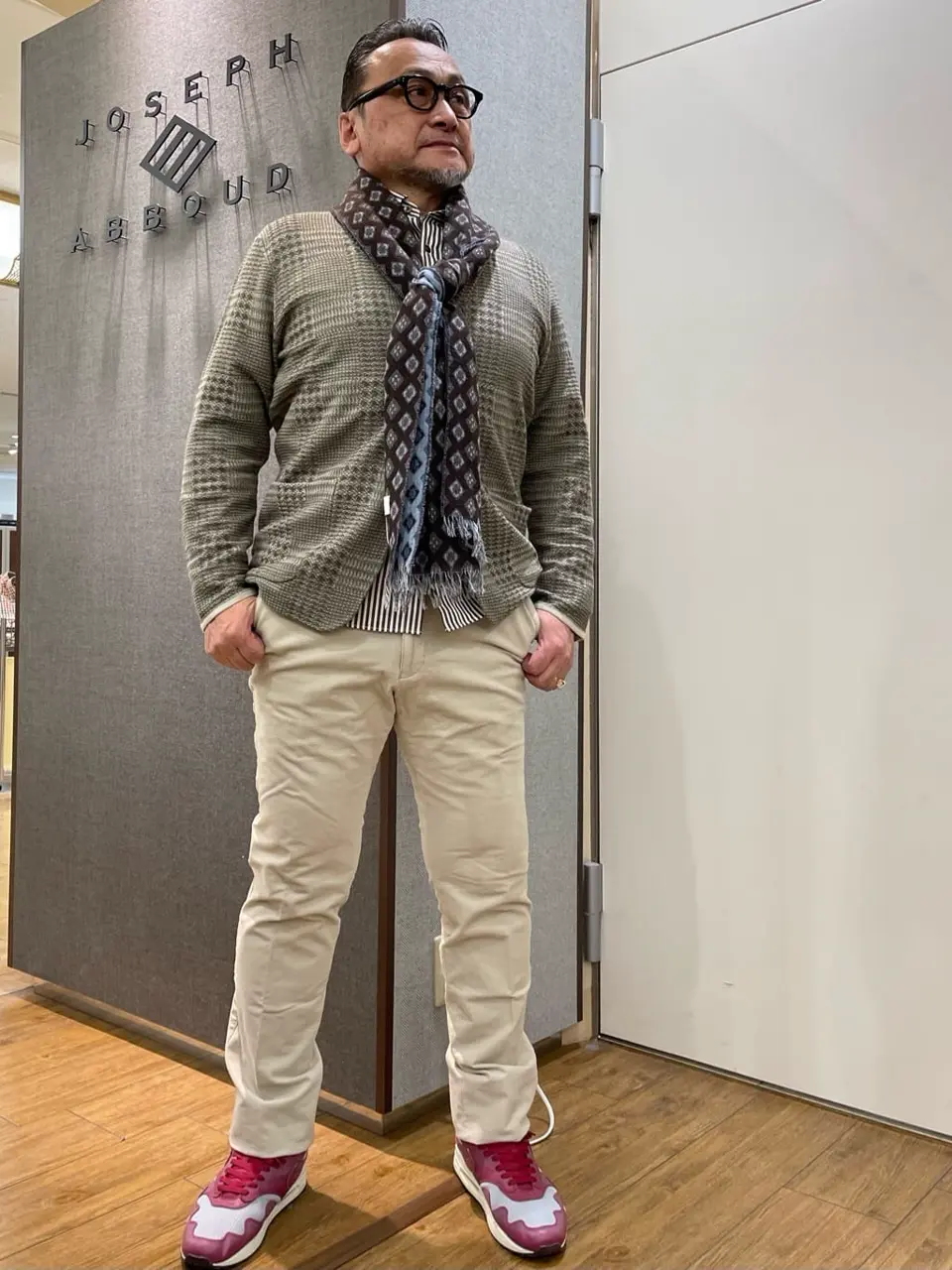 JOSEPH ABBOUD 辰見 コーディネート画像