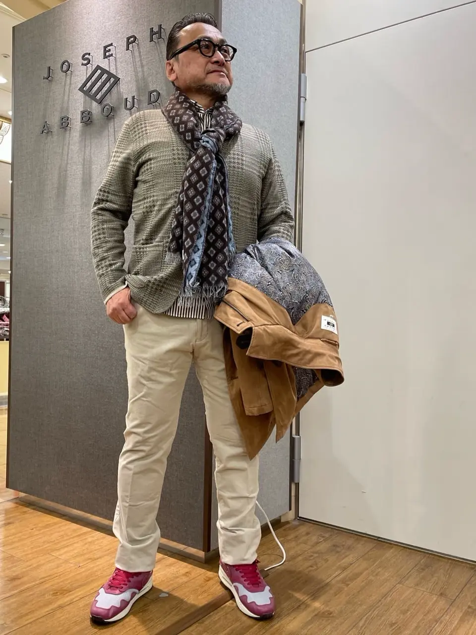 JOSEPH ABBOUD 辰見 コーディネート画像