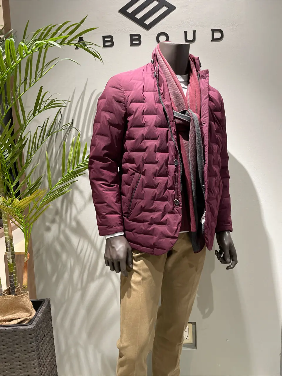 JOSEPH ABBOUD 伊津野 コーディネート画像